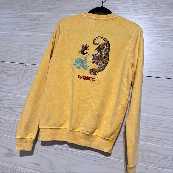 Men’s Blind Rooster Sweatshirt Small Optimistic Golden Tiger Koi Embroidered - Picture 5 of 6